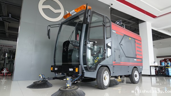 驾驶式扫地车 驾驶式扫地车