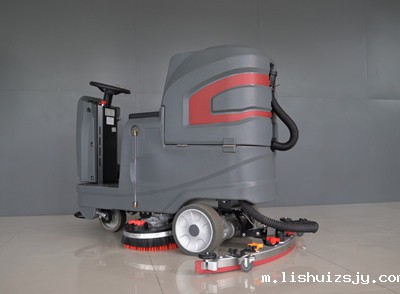 洗地机厂家告诉您清水箱加水要注意哪些问题