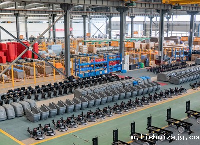 BETVICTOR伟德电竞在线客服X2手推式洗地机在胜达包装投入使用