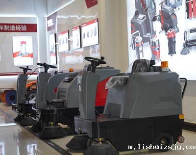 扫地车报价大概多少钱一台