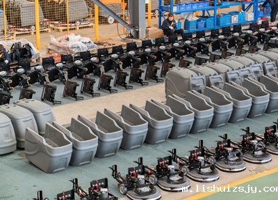 全自动洗地机污水箱长时间不清理有哪些影响